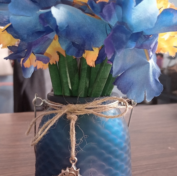 Handmade Flower Pen Bouquet - Picture 6 of 17